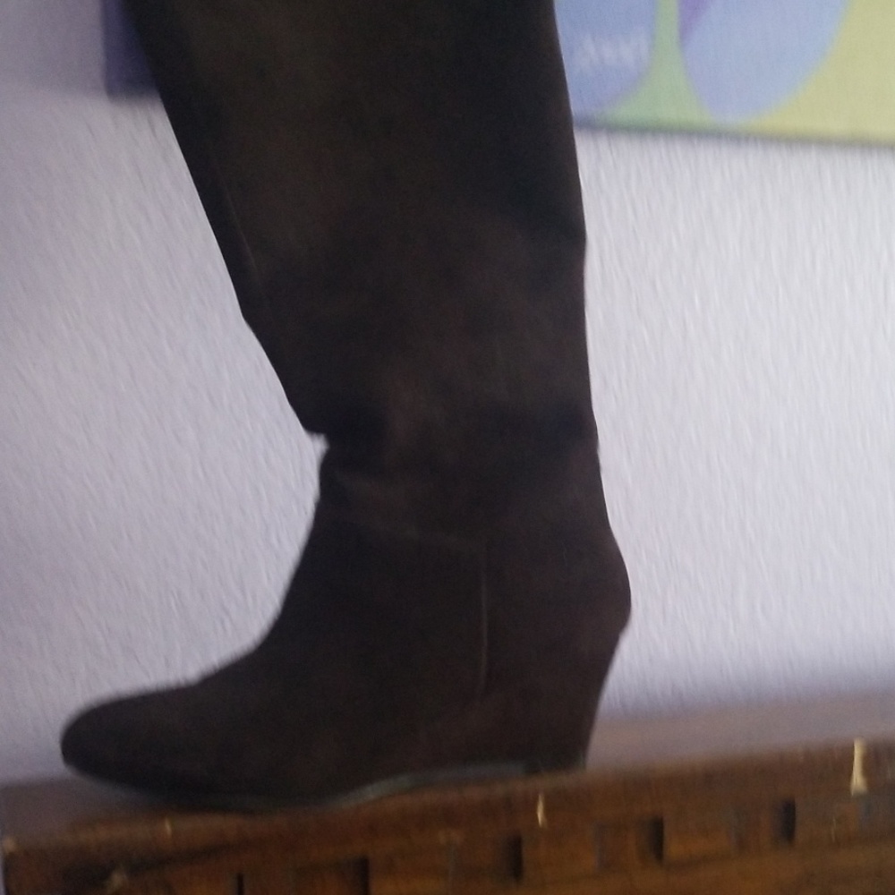 Boots - Picture 2 of 2